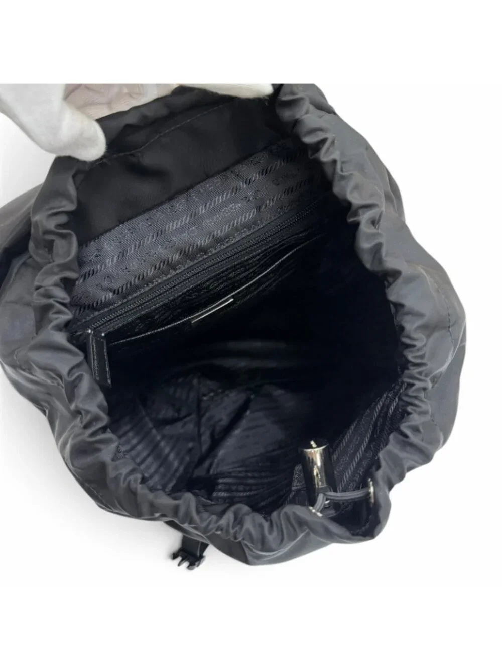 Prada brand actual